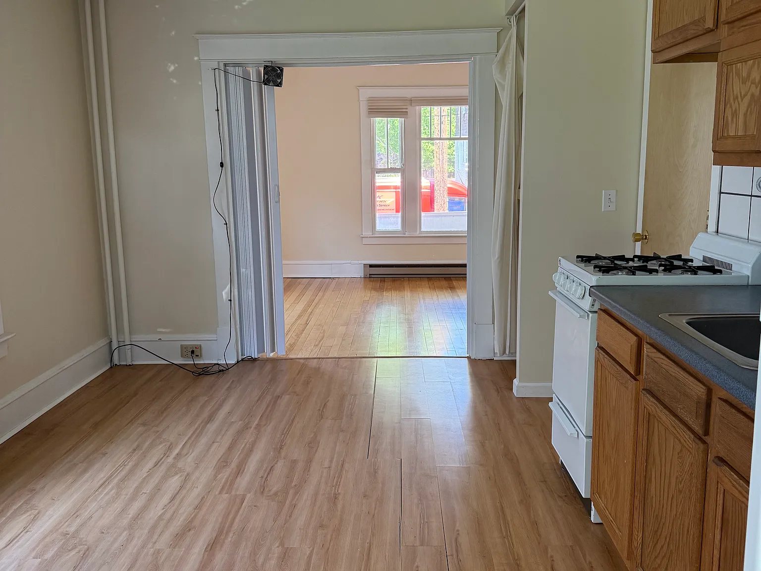 51 Hickok Pl — Photo 3
