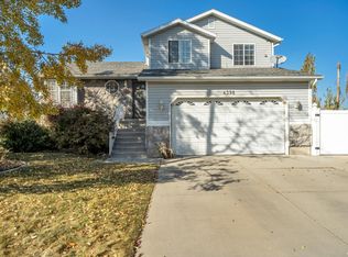 4398 W Courtney Ct, West Jordan, UT 84088
