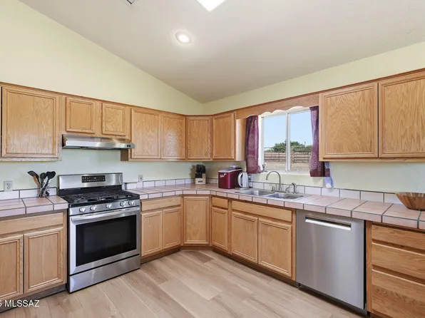 25290 E Tonopah Trl, Benson, AZ 85602
