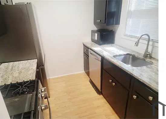 3 bed, 1131 sqft, $2,700 — Photo 3