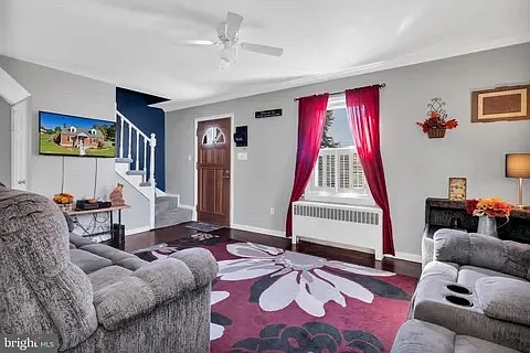 123 Polk Ave — Photo 2