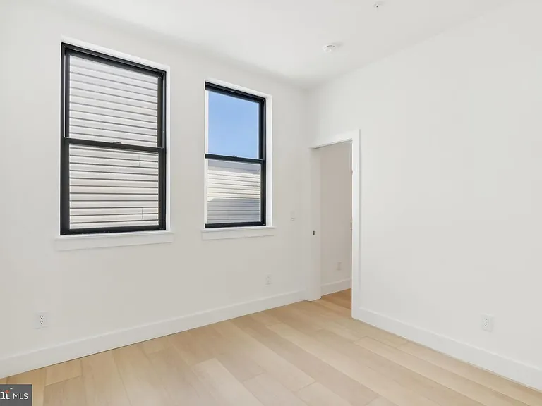 2406 Frankford Ave #12 — Photo 16