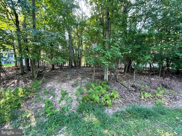 85 Comanche Dr, Auburn, PA 17922