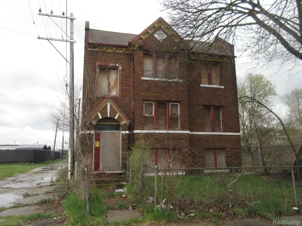 3729 Saint Clair St, Detroit, MI 48214
