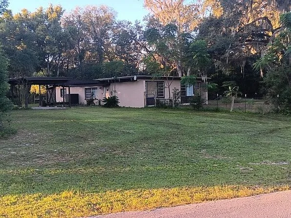 5023 Bobwhite Ct, Dade City, FL 33523