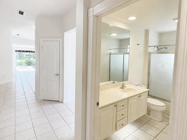 7852 Nile River Rd — Photo 2