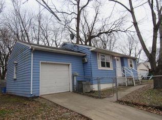 707 Leslie Ave, Rockford, IL