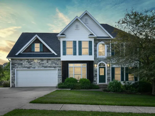 8 Dove Dr, Athens, OH 45701