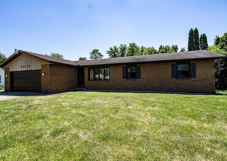 1st image of 23370 Surrey Ln