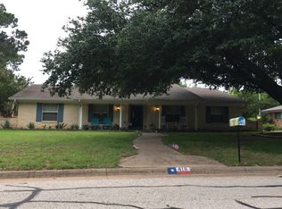 418 Marcus Dr, Lewisville, TX 75057