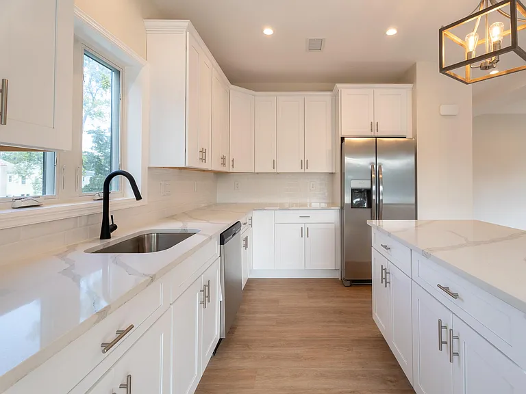 97 Main St #1 — Photo 1
