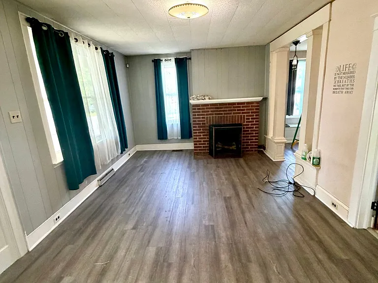 101 Roselawn Ave — Photo 9