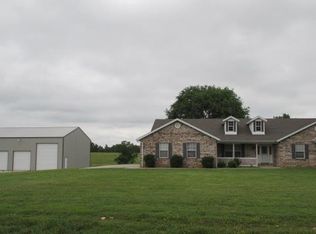 1547 E 430th Rd, Bolivar, MO 65613