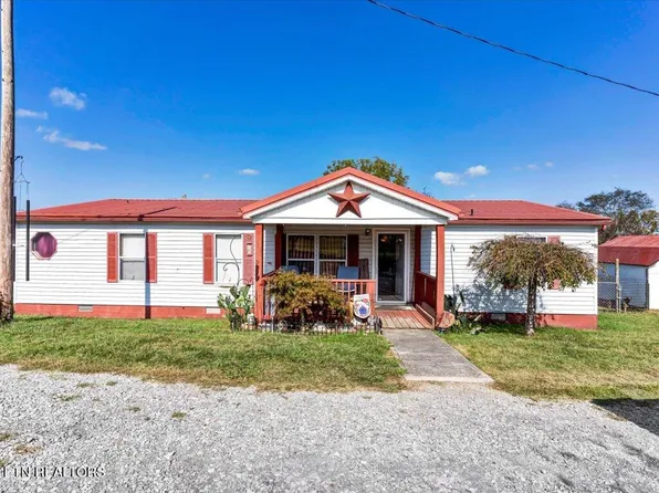 1634 Pleasant Grove Rd, Newport, TN 37821