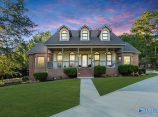 2836 W Chapel Hill Rd SW, Decatur, AL 35603