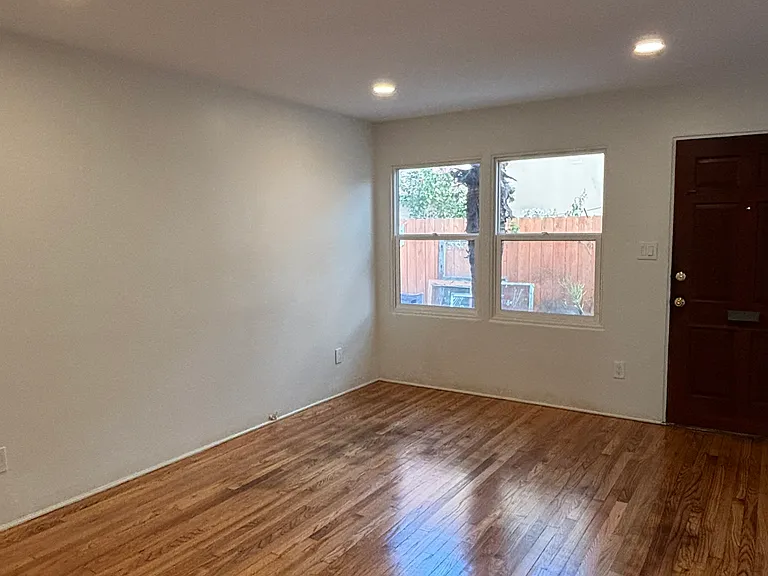 4941 Saratoga Ave #4943 — Photo 12