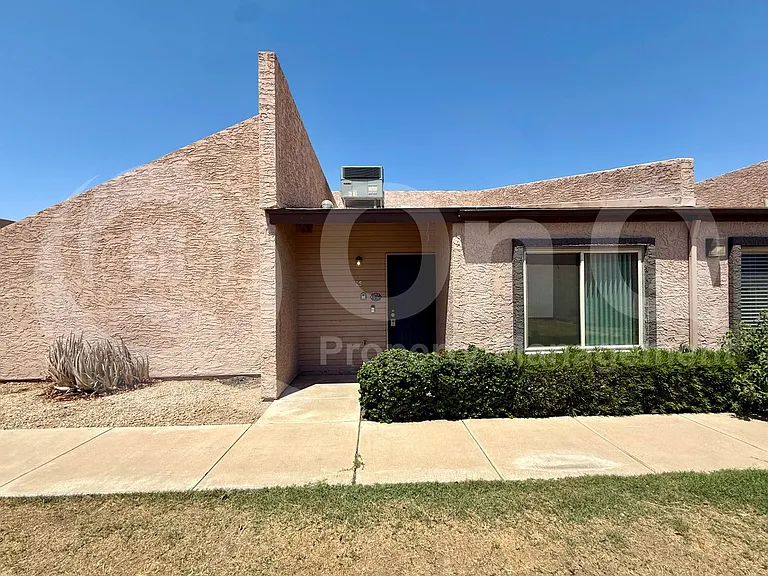 629 N Mesa Dr #15 — Photo 2