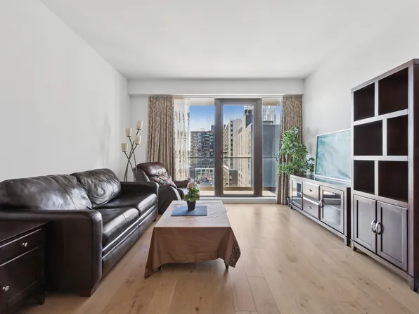 319 Schermerhorn Street image 1 of 13