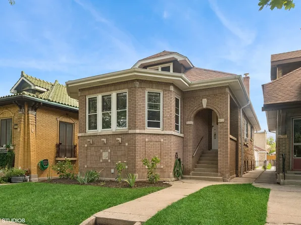 5737 N Sacramento Ave, Chicago, IL 60659