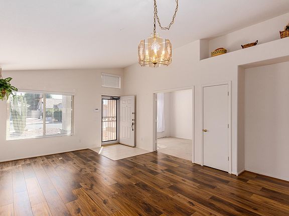 4th image of 7222 E Medina Ave