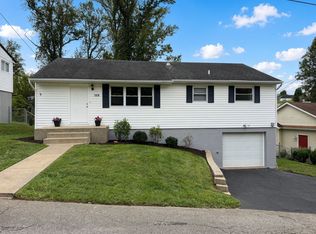 113 Broadmoor Dr, Huntington, WV 25705
