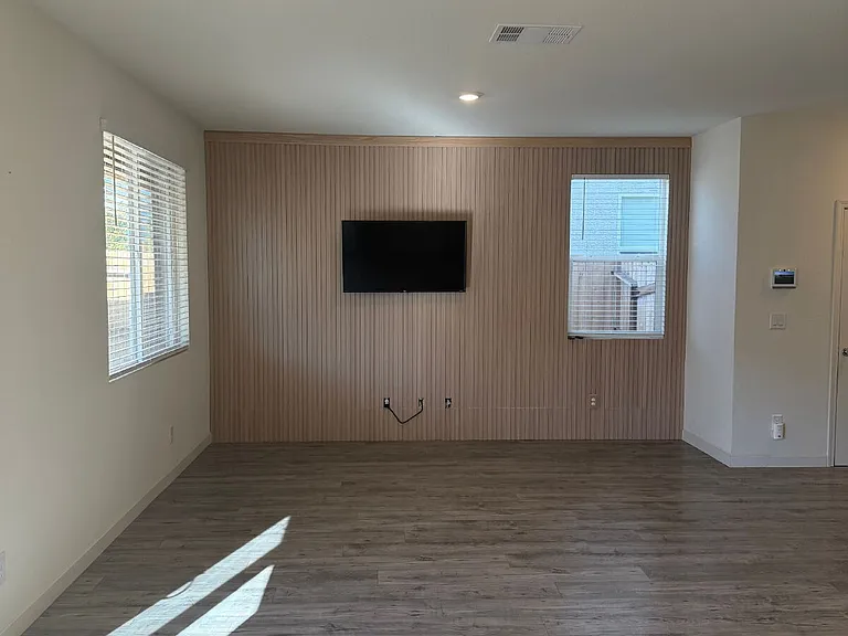 8540 Stormy Sky Ln — Photo 3