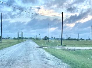 380 Clam Dr, Palacios, TX 77465