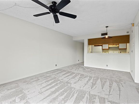 3rd image of 2875 Palm Beach Blvd #207