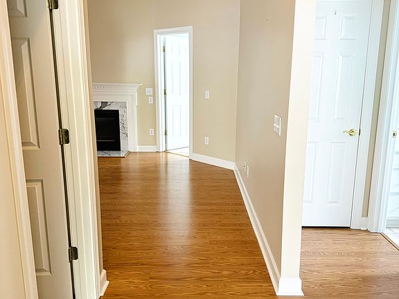3rd image of 125 Rama Ct