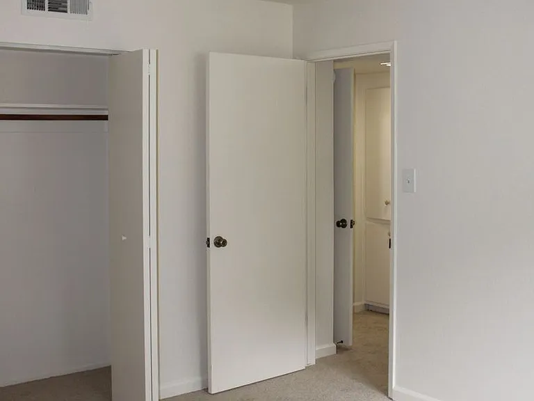3366 MENDO — Photo 12
