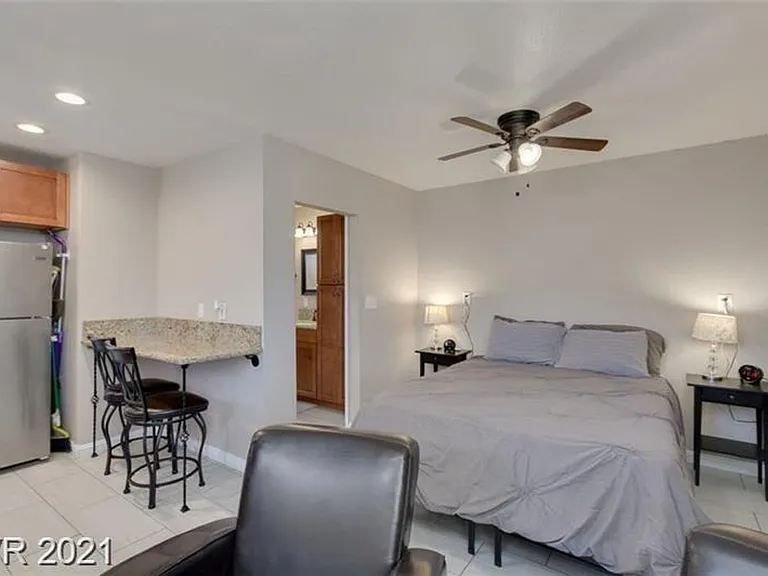 437 Waterwheel Falls Dr — Photo 15
