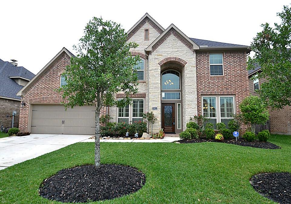 1st image of 28822 Davenport Dr
