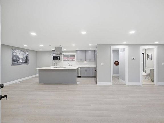 5th image of 174 Redwood Dr #174