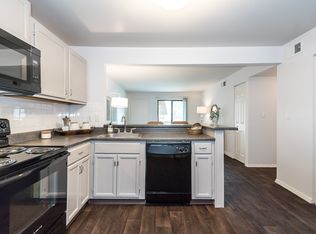 12341 Maverick Dr APT A, Maryland Heights, MO 63043