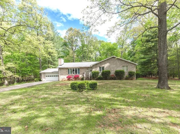 1270 Woodland Cir, New Windsor, MD 21776