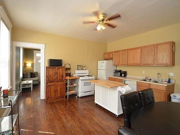 Extra large kitchen/family room