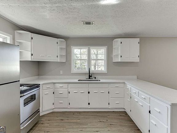 2nd image of 5554 Yonah Homer Rd