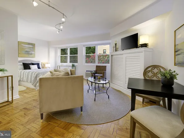 1801 Clydesdale Pl NW APT 417, Washington, DC 20009