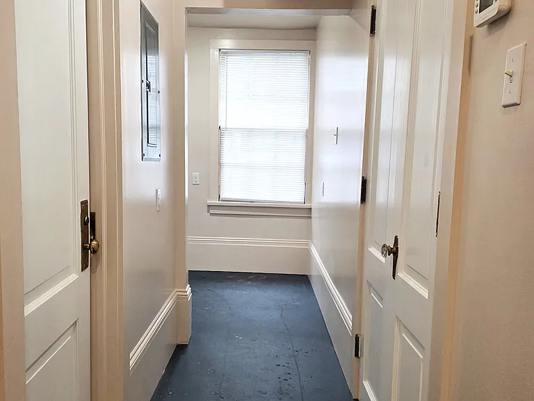 2808 S Saratoga St — Photo 7
