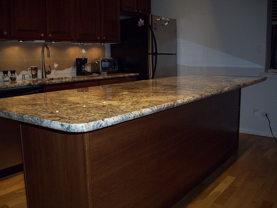 New granite countertops - 12/2010