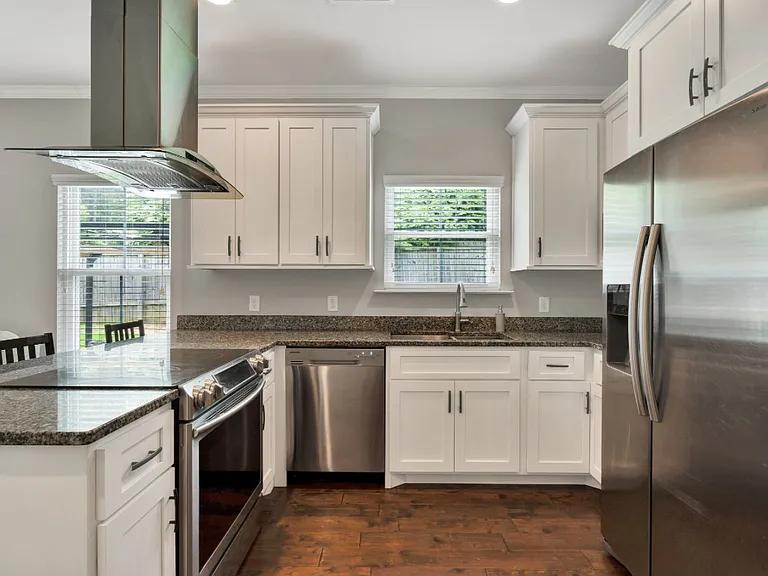 194 Neely Cir NE — Photo 5