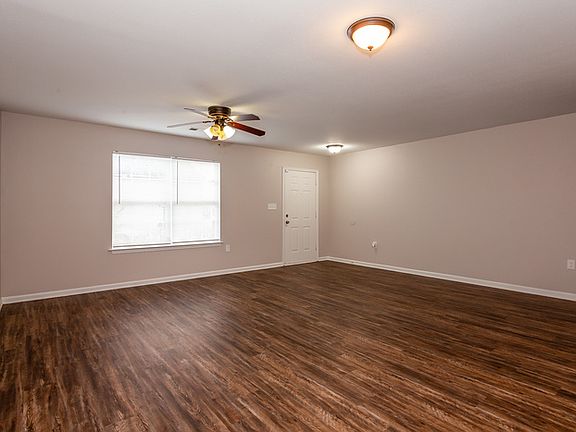 3rd image of 5202 Biederbeck Dr