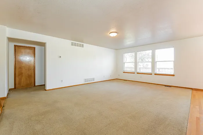 3690 E 92nd Pl — Photo 3