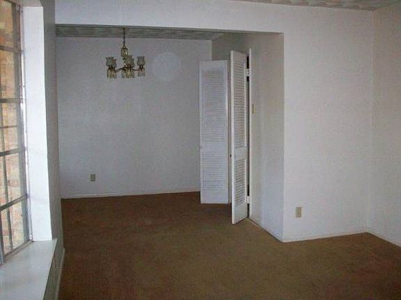 Formal dining