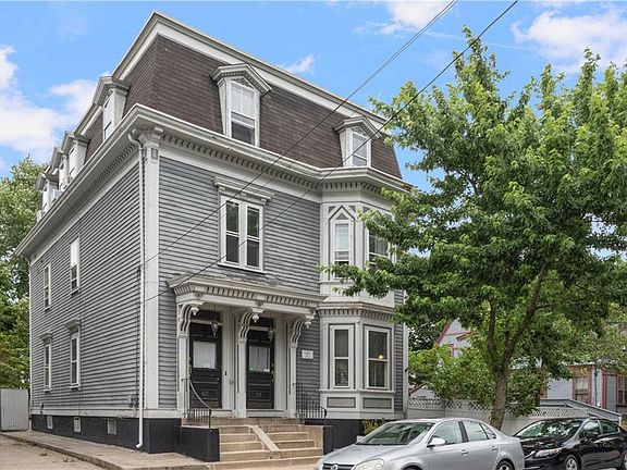 3rd image of 61 Chapin Ave #1