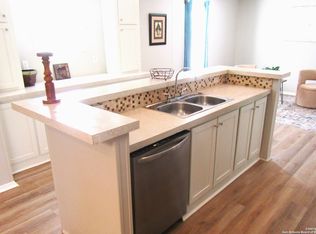 806 Hough Ave, Adkins, TX 78101