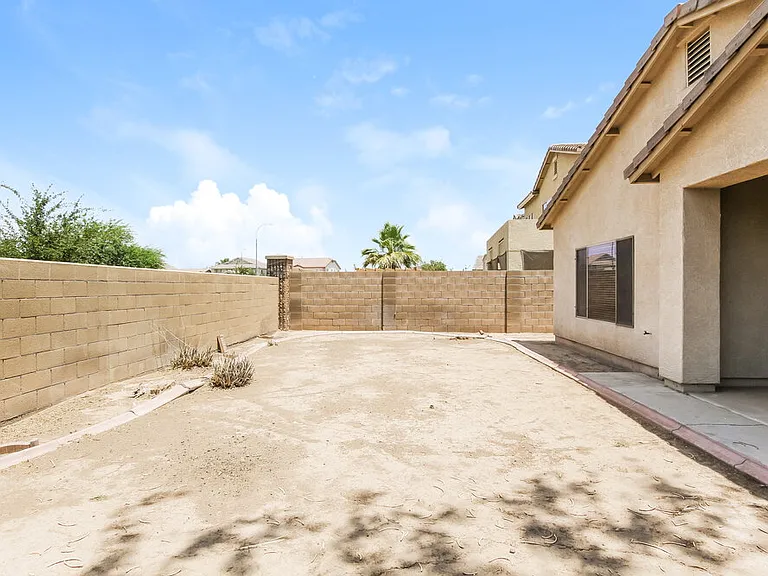 7154 W Globe Ave — Photo 16