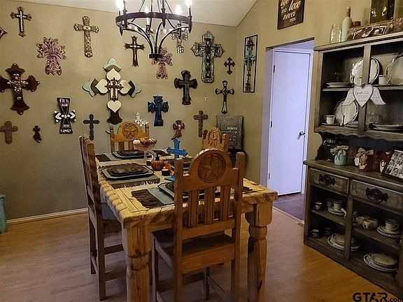 4th image of 15301 Country Acres