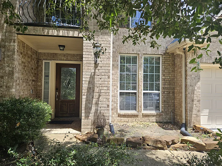 58 N Scribewood Cir — Photo 1