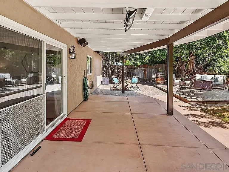 15404 Nawa Ct — Photo 38